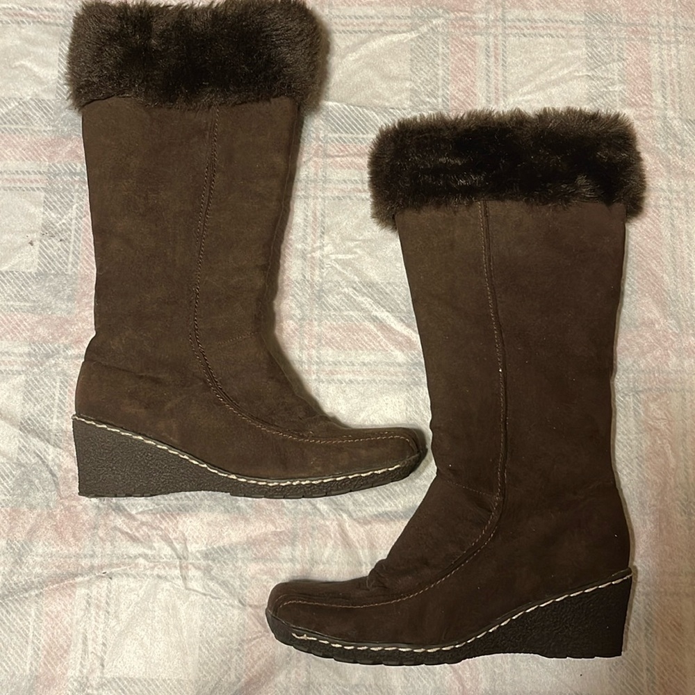 Brown long boots 
Size 9